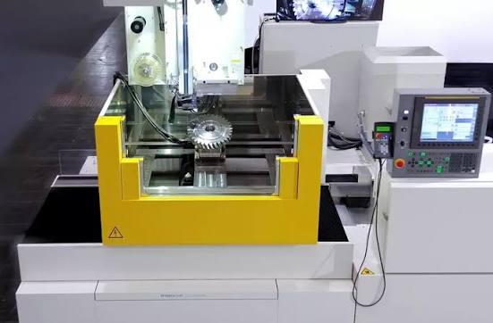 Wire EDM Cutting Machine