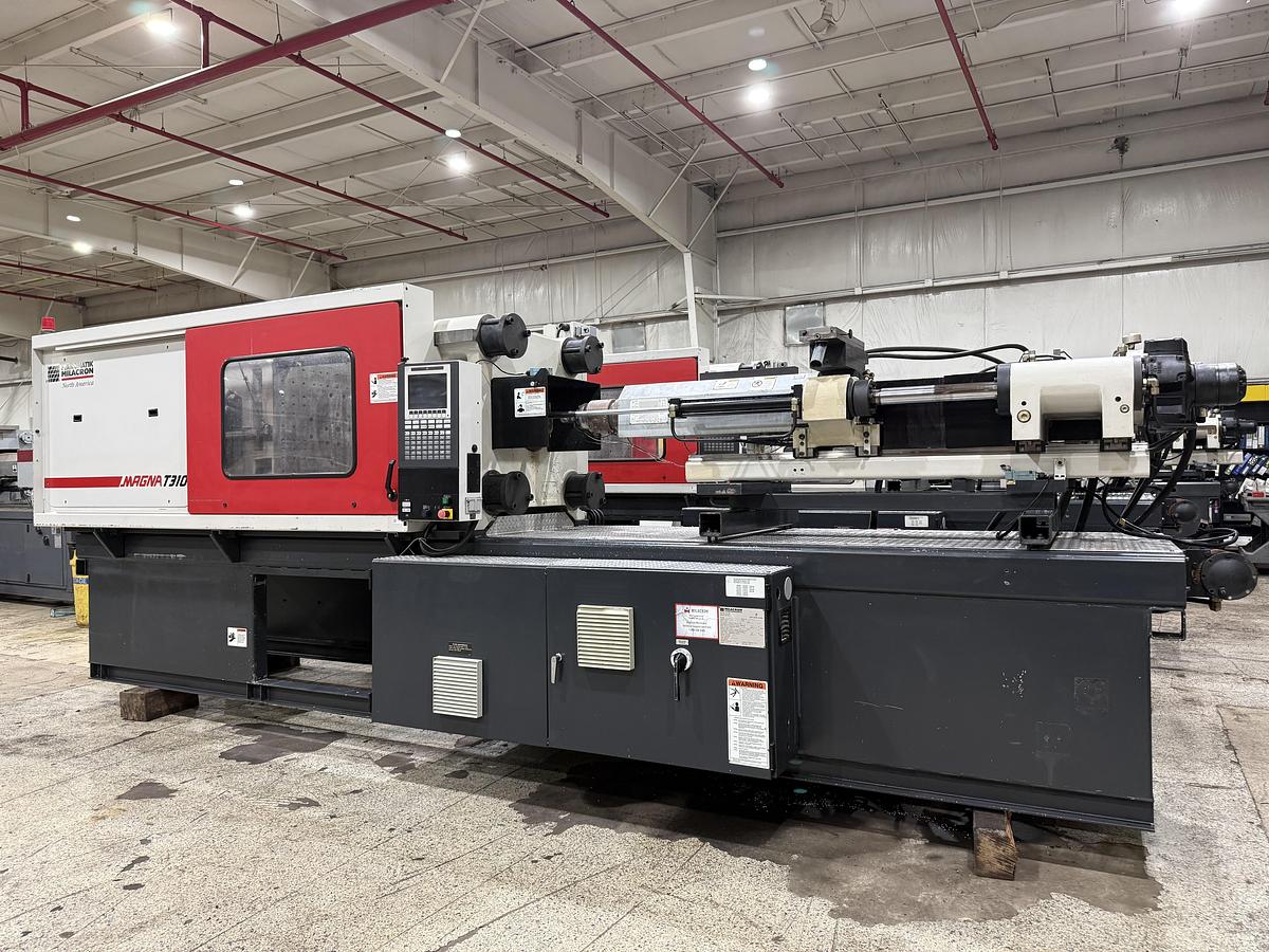 2000T Injection Molding Machine